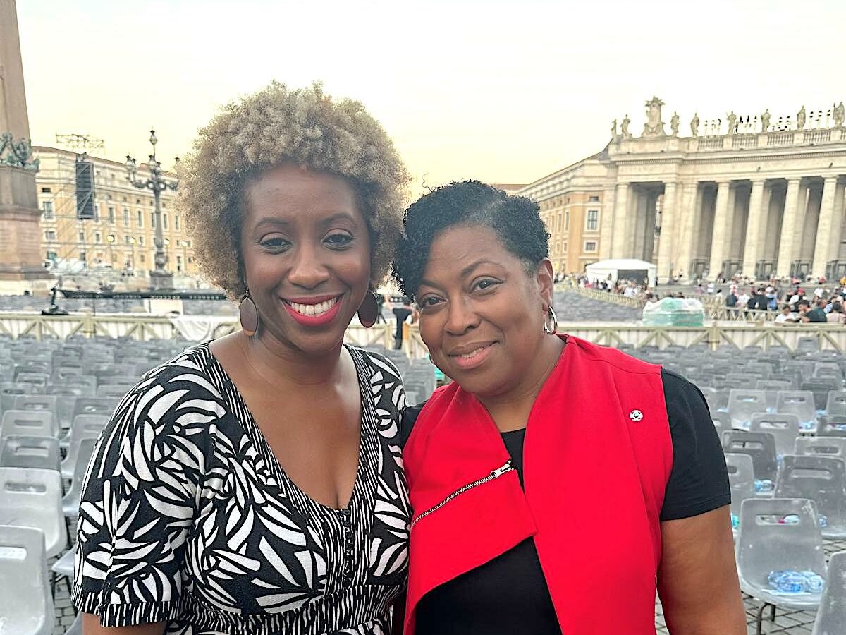 Anu Omideyi with Director of Global Choir, Marsha Burke Jerman